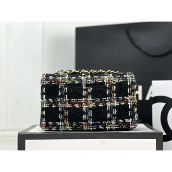 Chanel AS1116 Malá taška s klopou Woolen A69900 Černá