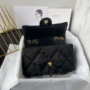 Chanel AS1118 Kabelka s klopou Saténová látka Černá