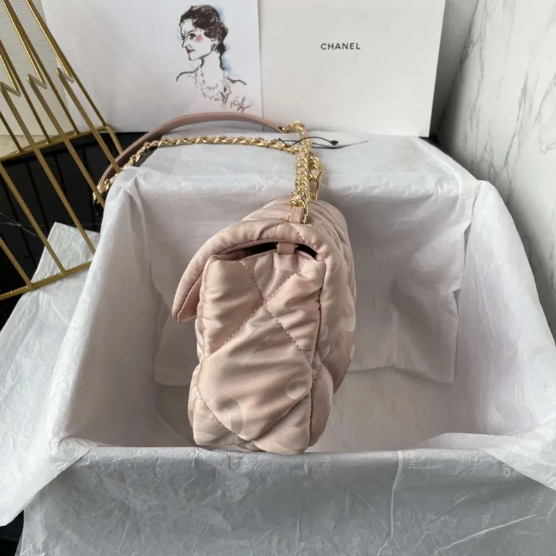 Chanel AS1115 Malá taška s klopou Saténová látka Růžová