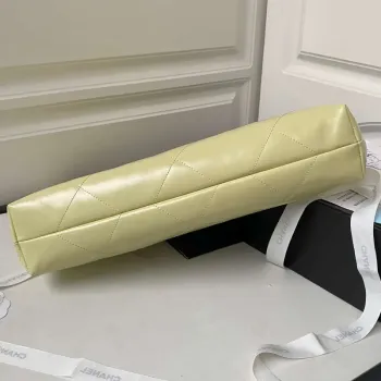Chanel 22 Taška AS4486 Kabelka Lesklá telecí kůže Žlutá se zlatou
