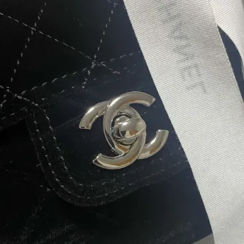 Chanel AS4051 Kabelka s klopou Sametová Stříbrná Kovová Černá