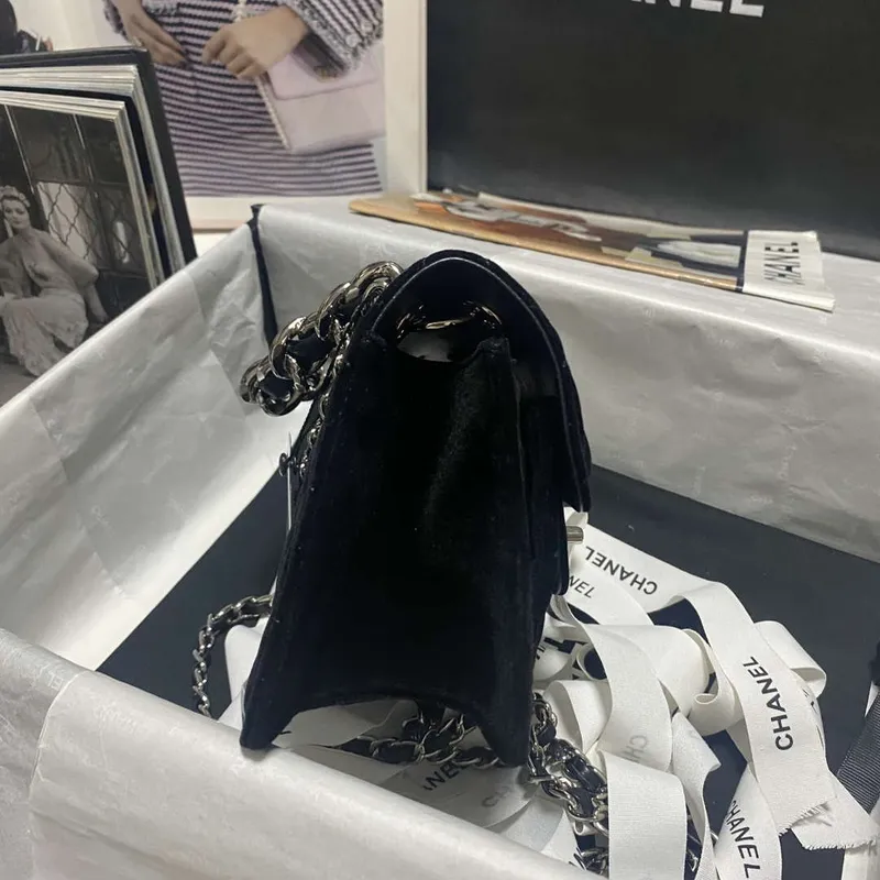 Chanel AS4051 Kabelka s klopou Sametová Stříbrná Kovová Černá