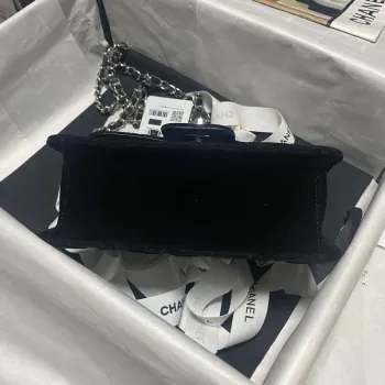 Chanel AS4051 Kabelka s klopou Sametová Stříbrná Kovová Černá