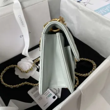 Chanel AS4051 Kabelka s klopou Jehněčí kůže Zlatý kov Světle zelená