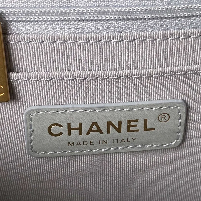 Chanel AS4051 Kabelka s klopou Jehněčí kůže Zlatý kov Světle zelená