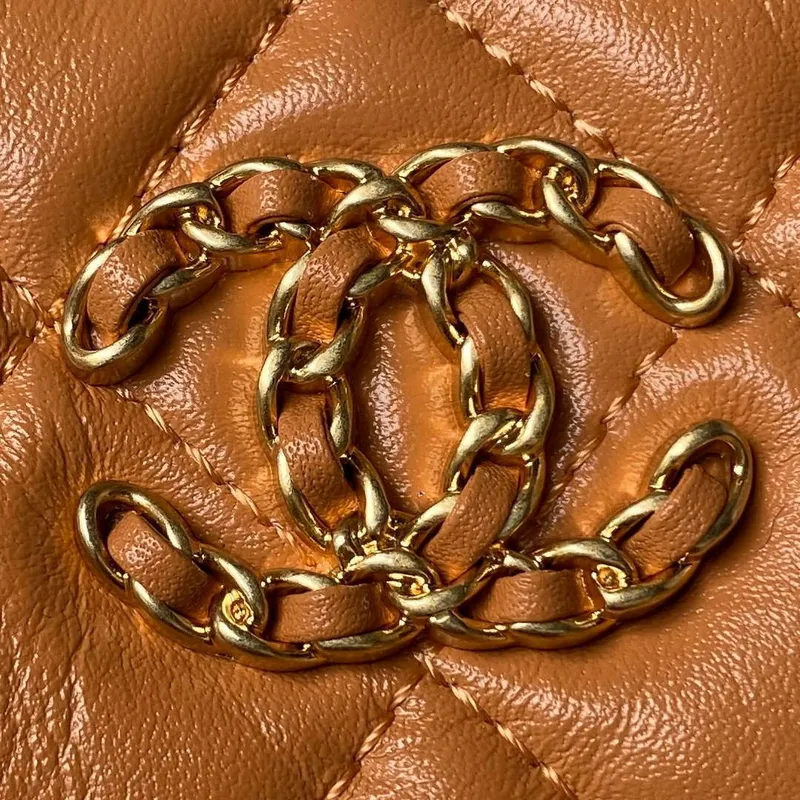 Chanel AP3647 23K Malá taška Hobo z jehněčí kůže, zlatý kov, karamelová barva