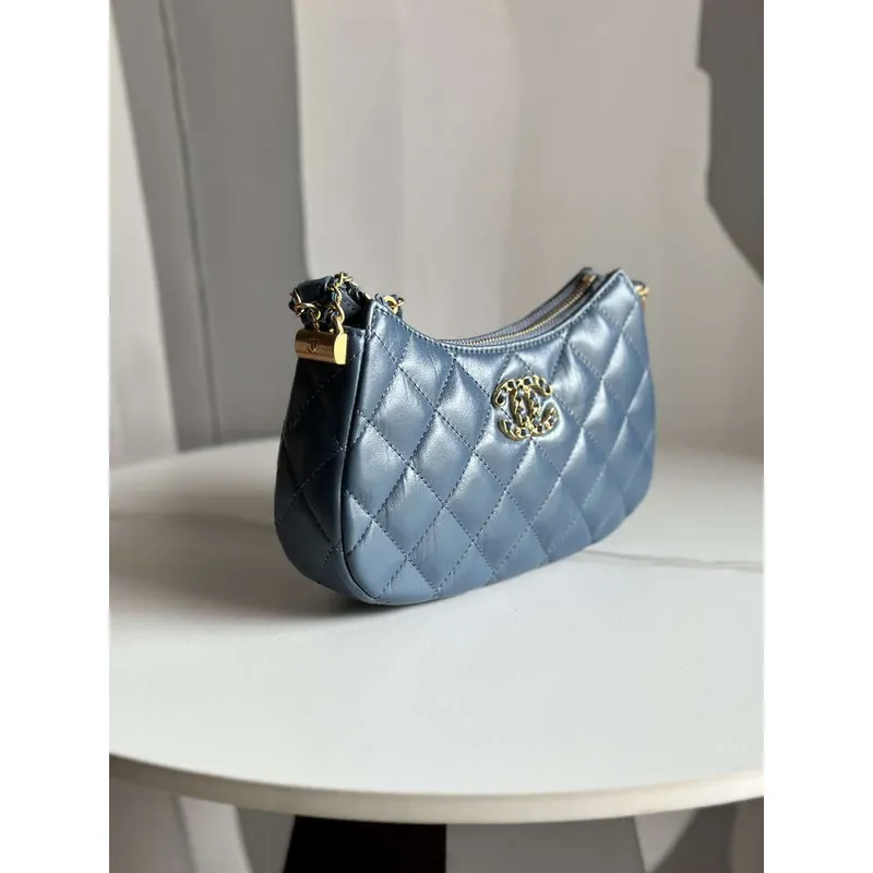 Chanel AP3647 23K Malá taška Hobo z jehněčí kůže, zlatý kov, tmavě modrá