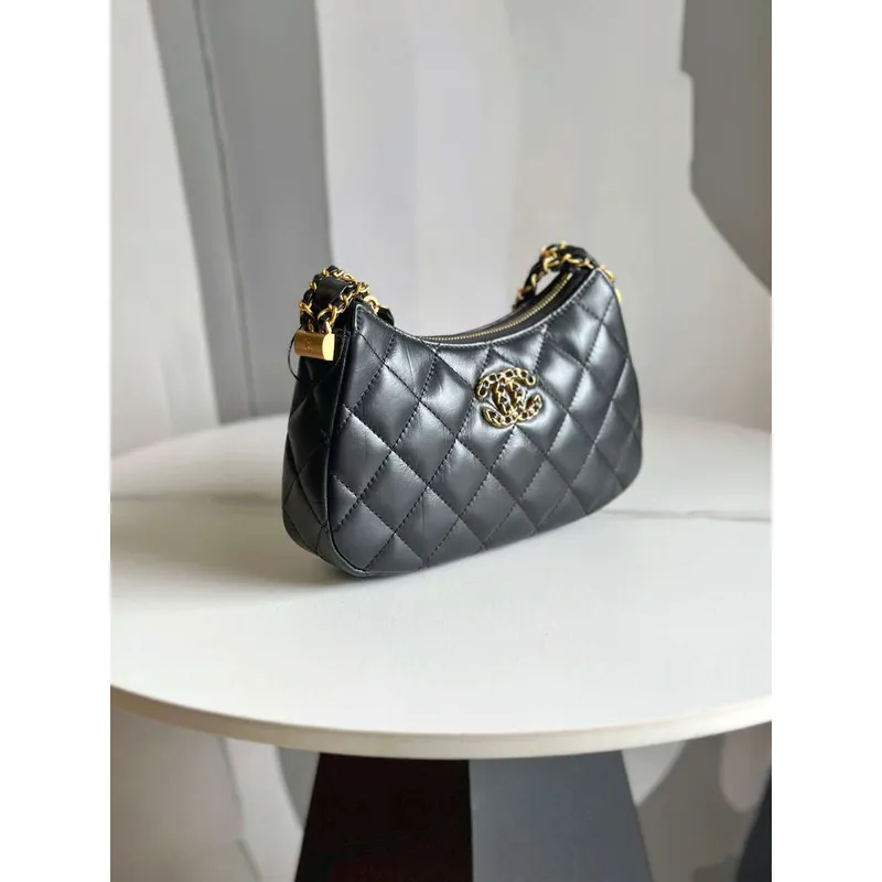Chanel AP3647 23K Malá taška Hobo z jehněčí kůže, zlatý kov, černá