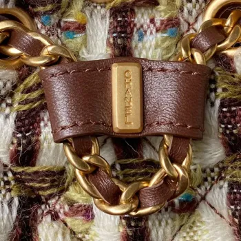 Chanel AS3947 Malý batoh z vlněného tvídu Lambski a zlatého kovu hnědý