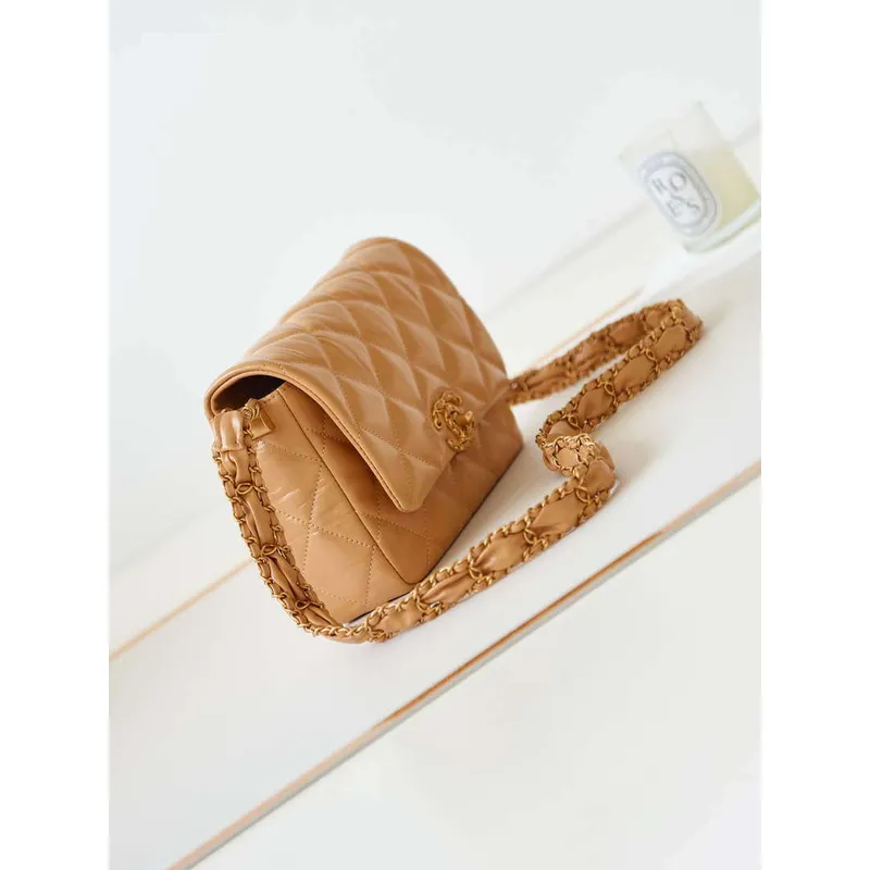 Chanel AS4423 Hnědá kabelka s klopou z jehněčí kůže