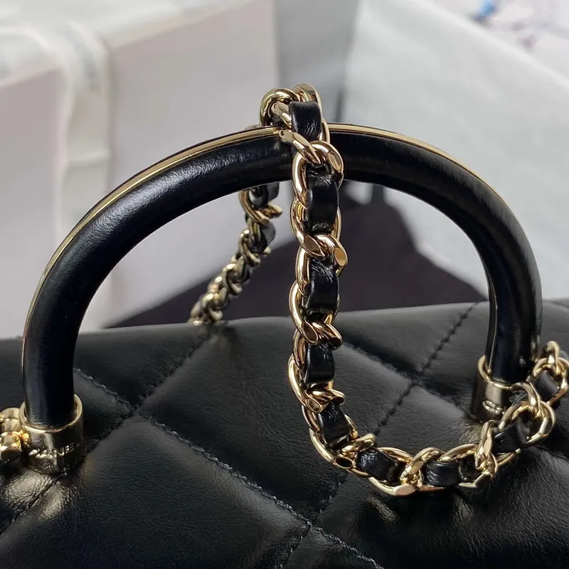 Chanel AS4469 Mini BOX taška z lesklé telecí kůže a zlatého kovu, černá