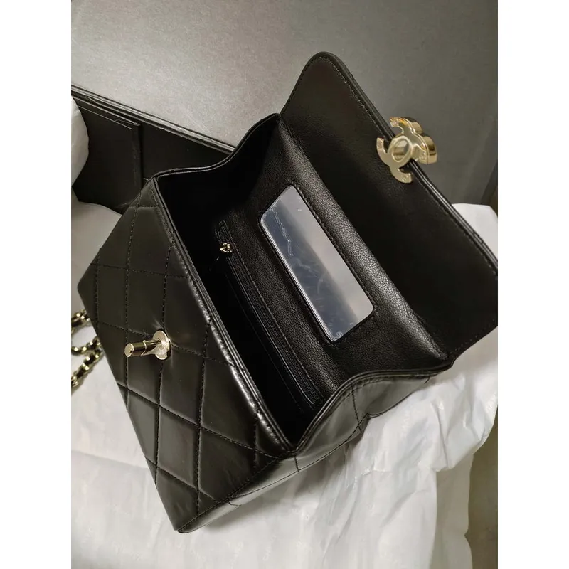 Chanel AS4469 Malá kabelka BOX z lesklé telecí kůže a zlatého kovu, černá