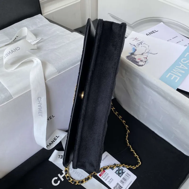 Chanel AP3363 Klopová taška Baguette Sametová černá