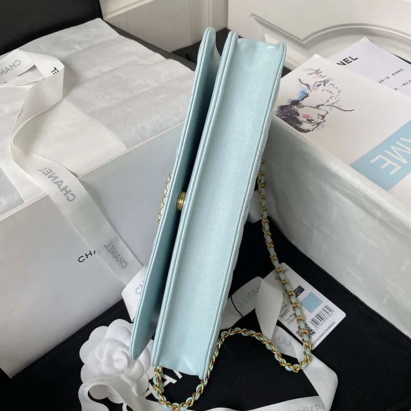 Chanel AP3363 Klopová taška Baguette z jehněčí kůže, modrá