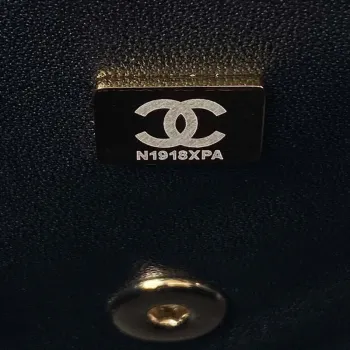 Chanel 23K AS2431 Mini flap Lambskin taška s horním uchem Černá