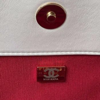 Chanel AS4359 Nákupní taška Lesklá jehněčí kůže Zlatý kov Bílá