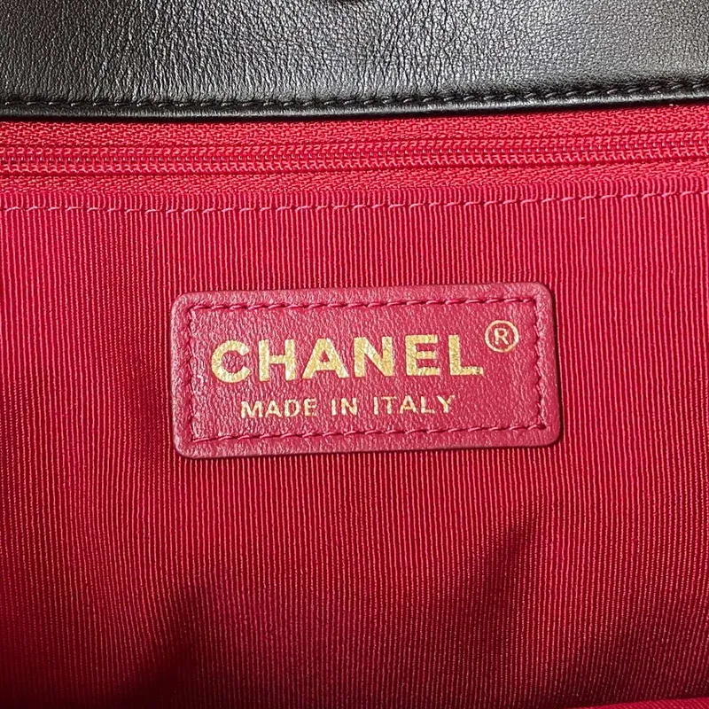 Chanel AS4359 Nákupní taška Lesklá jehněčí kůže Zlatý kov Černá