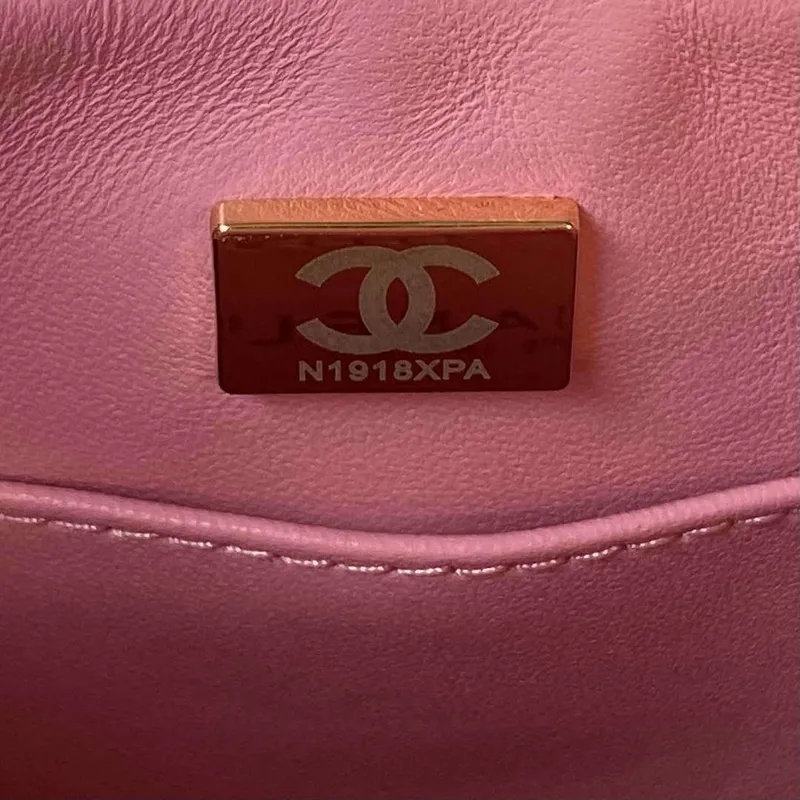 Chanel AS4416 Mini nákupní taška z lesklé staré telecí kůže, zlatý kov, růžová