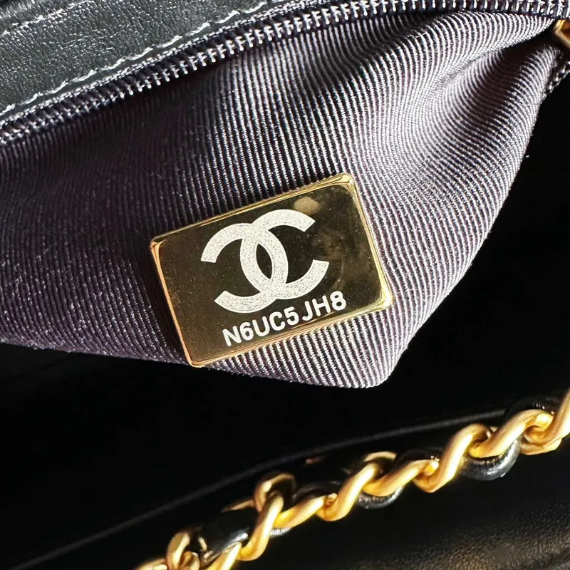 Chanel AS4416 Mini  Nákupní taška lesklá stárnutá telecí kůže zlatý kov Černá