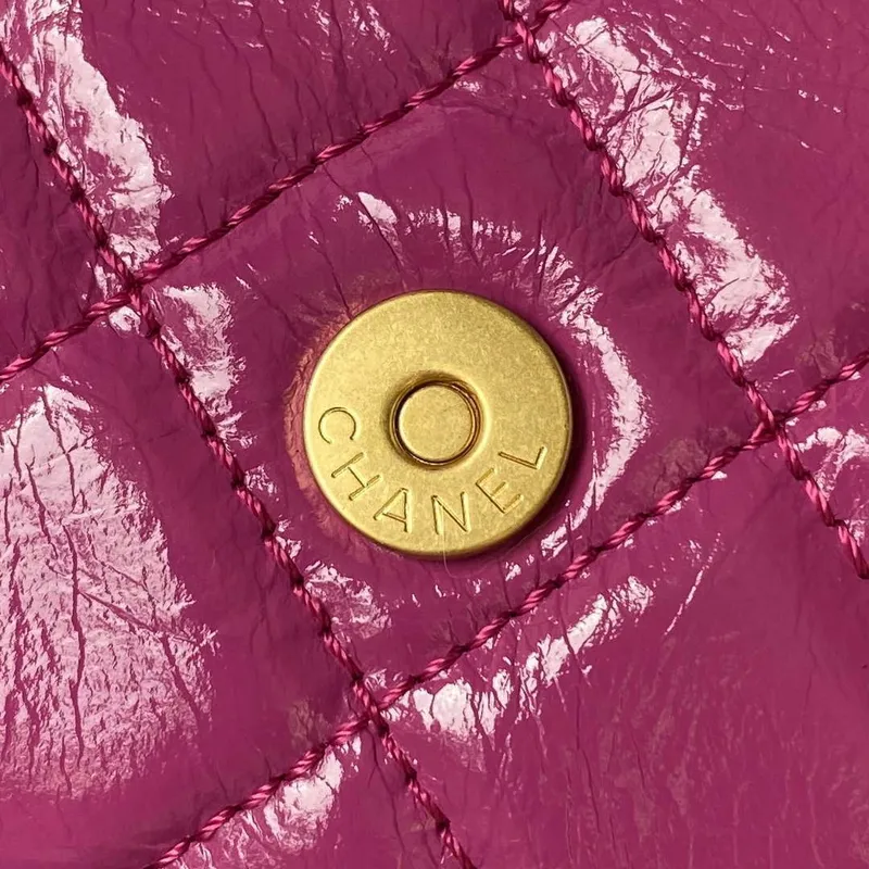 Chanel AS4323 Malá taška Hobo z lesklé zmačkané telecí kůže, zlatý kov, fialová