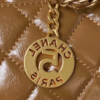 Chanel AS4323 Malá taška Hobo z lesklé zmačkané telecí kůže, zlatý kov, karamelová barva