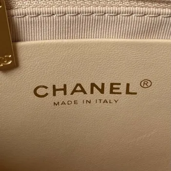 Chanel AS4368 Velká taška HOBO z lesklé zmačkané jehněčí kůže a zlatého kovu v barvě meruňky