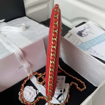 Chanel AS4368 Velká taška HOBO z lesklé zmačkané jehněčí kůže a zlatého kovu Červená