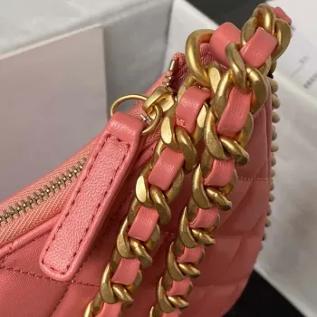 Chanel AS4368 Velká taška HOBO z lesklé zmačkané jehněčí kůže a zlatého kovu, růžová