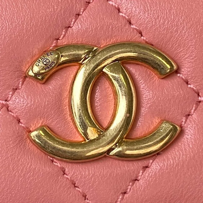 Chanel AP3513 Woc Clutch s řetízkem, jehněčí kůže, imitace perel, smalt a zlato, růžová
