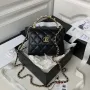 Chanel AP3513 Woc Clutch s řetízkem, jehněčí kůže, imitace perel, smalt a zlato, černá