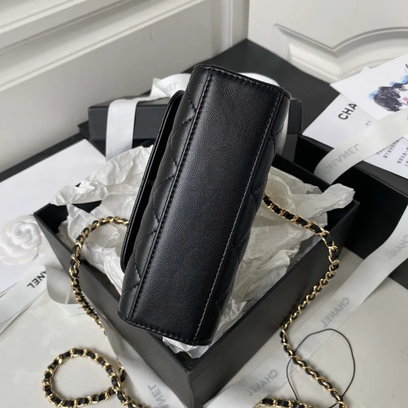Chanel AP3513 Woc Clutch s řetízkem, jehněčí kůže, imitace perel, smalt a zlato, černá