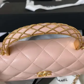 Chanel AP3385 Woc Flap držák na telefon s řetízkem z jehněčí kůže, růžové zlato
