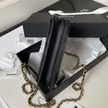 Chanel AP3385 Woc Flap držák na telefon s řetízkem z jehněčí kůže, černá a zlatá
