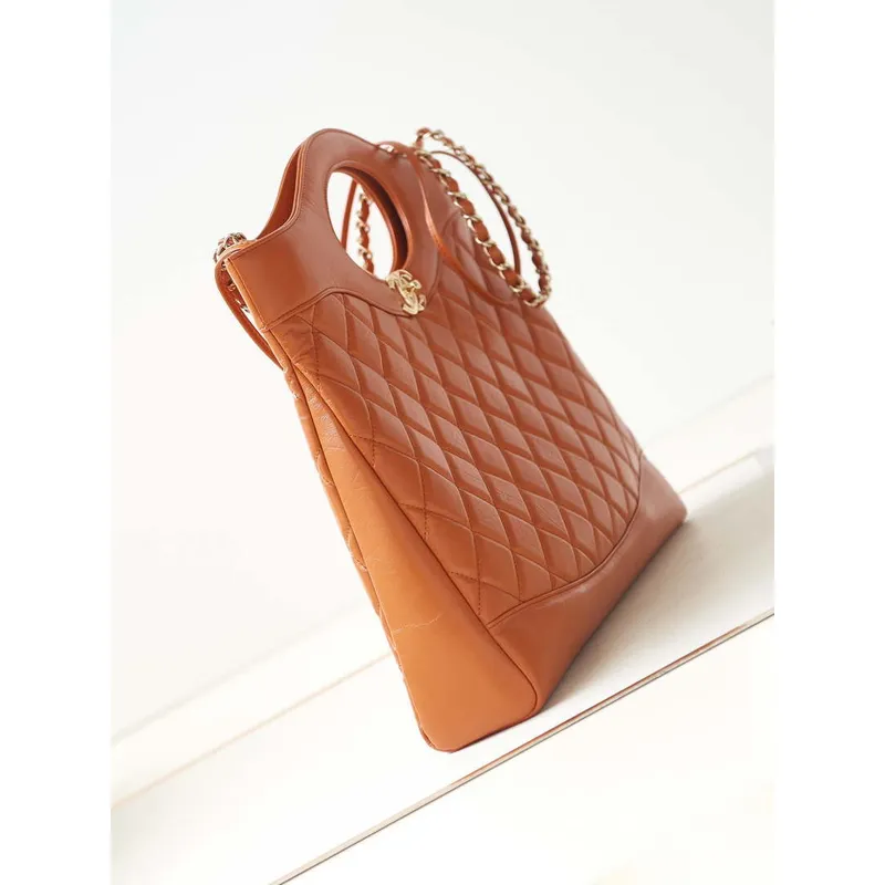 Chanel AS1010 31 Velká nákupní taška z lesklé jehněčí kůže, světle oranžová