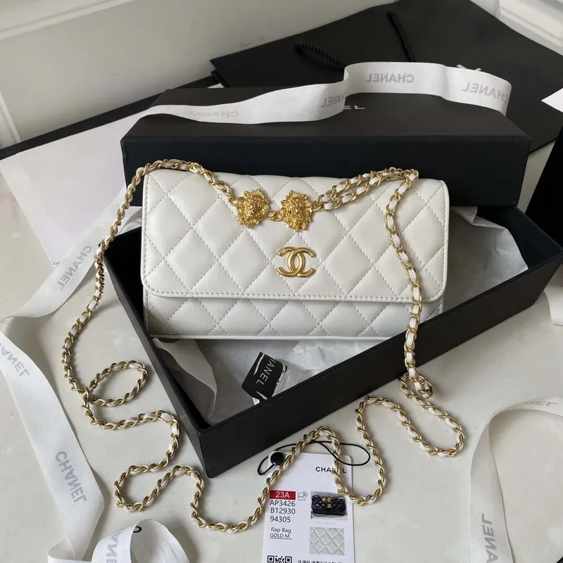 Chanel AP3426 Woc Mini Flap Bag Jehněčí kůže 17 cm Bílá