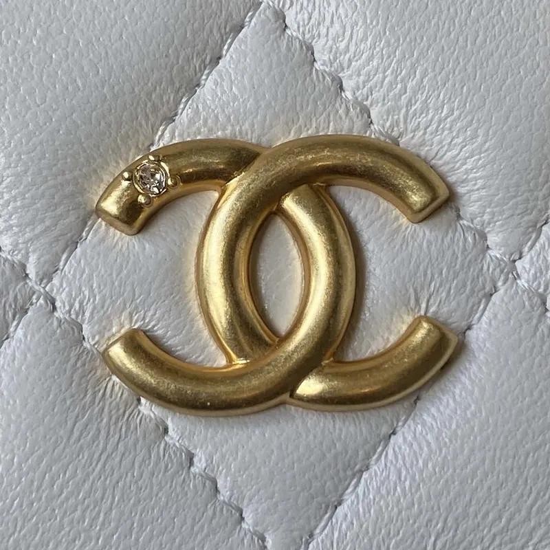 Chanel AP3426 Woc Mini Flap Bag Jehněčí kůže 17 cm Bílá