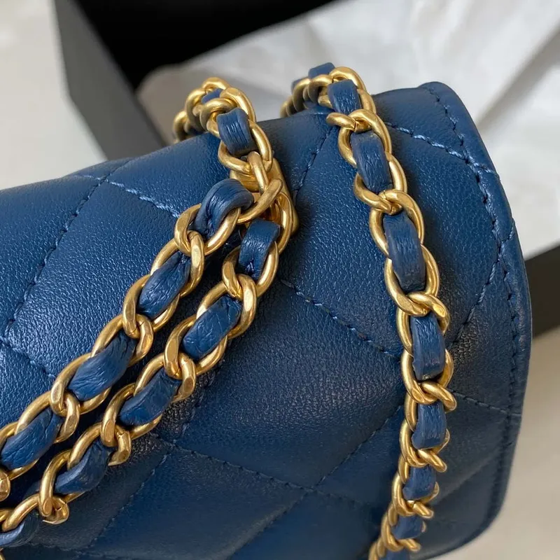 Chanel AP3426 Woc Mini Flap Bag Jehněčí kůže 17 cm Modrá