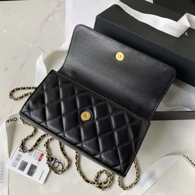 Chanel AP3426 Woc Mini Flap Bag Jehněčí kůže 17 cm Černá