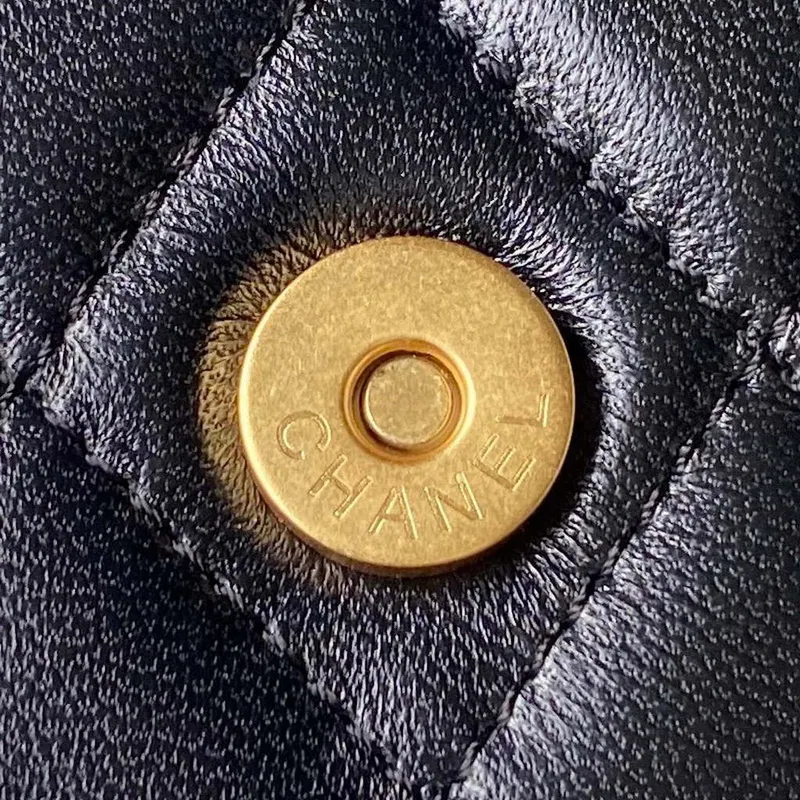 Chanel AP3426 Woc Mini Flap Bag Jehněčí kůže 17 cm Černá