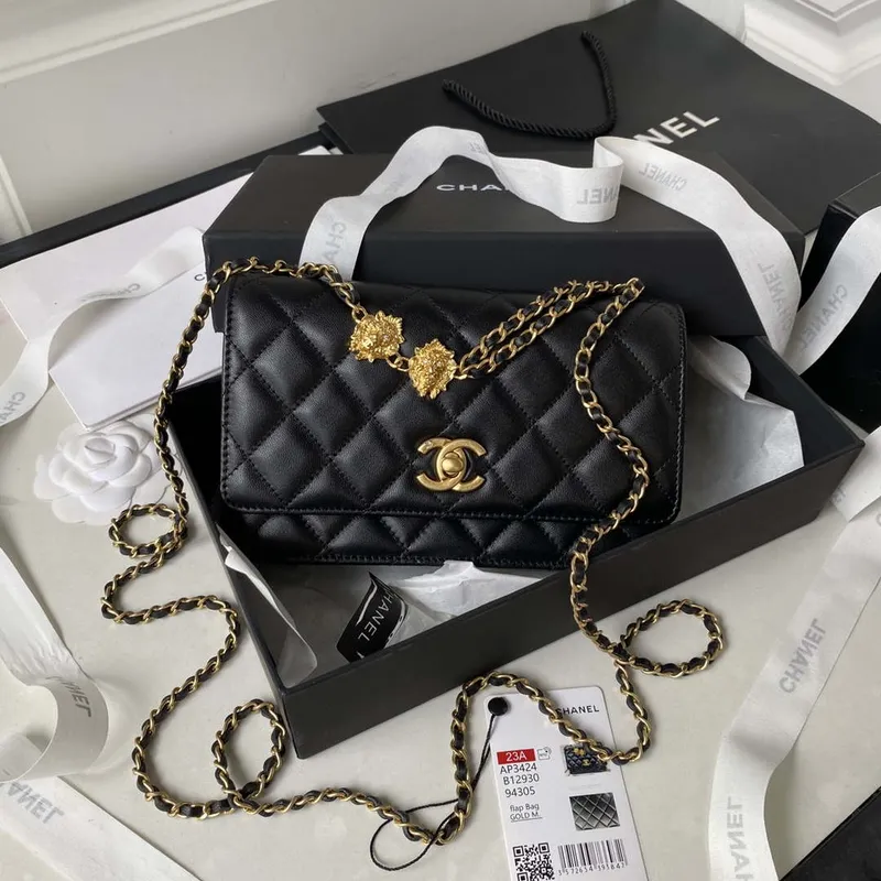 Chanel AP3424 Woc Mini Flap Bag Jehněčí kůže Černá