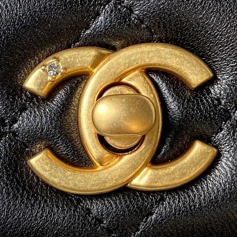 Chanel AP3424 Woc Mini Flap Bag Jehněčí kůže Černá