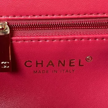 Chanel AS3791 Kabelka s klopou, samet a jehněčí kůže, červená