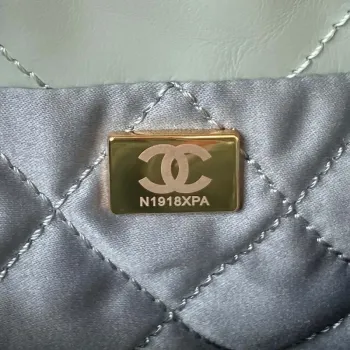 Chanel 22 Mini kabelka AS3980 Lesklá telecí kůže a zlatý kov Zelená šedá