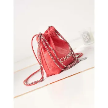 Chanel 22 AS3980 Mini kabelka z lesklé telecí kůže a stříbrného kovu, červená