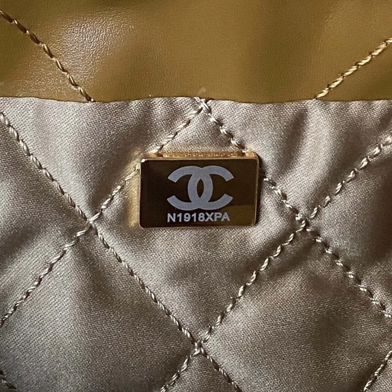 Chanel 22 Mini kabelka AS3980 Lesklá telecí kůže a zlatý kov Marigold