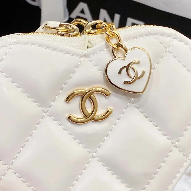 Chanel AS3295 Srdcová kabelka s řetízkem z jehněčí kůže, zlatý kov, černá a bílá