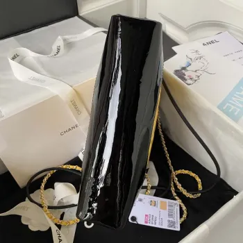 Chanel AS4133 mini dvoubarevná kabelka z lakované kůže se řetízkem, žlutá