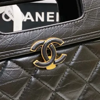 Chanel AS4025 Mini taška s klopou a horním uchem z telecí kůže, zlatý kov, černá