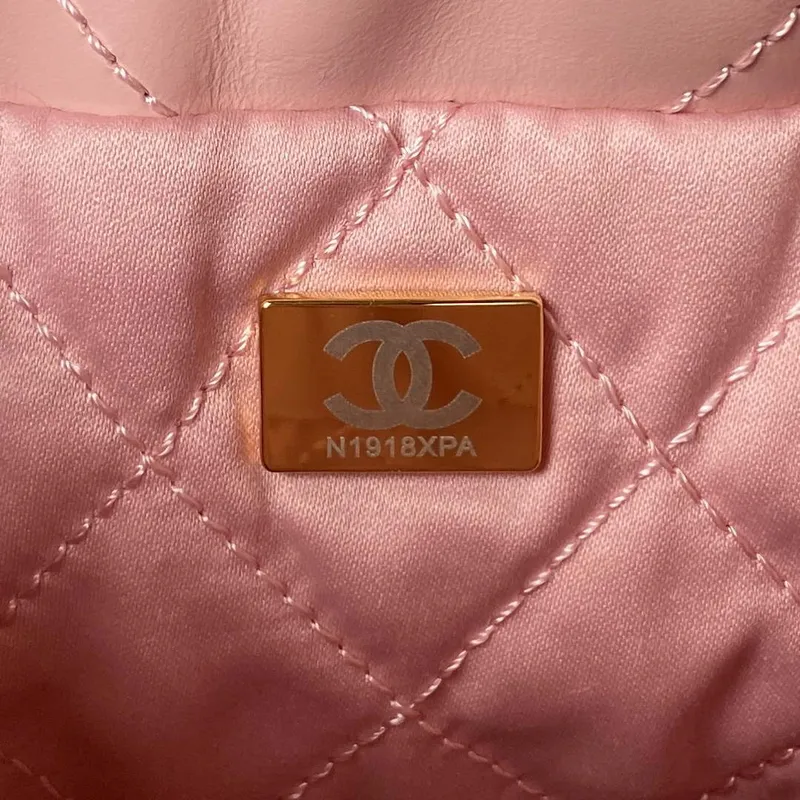 Chanel AS3980 22 Mini kabelka z lesklé telecí kůže a zlatého kovu, růžová
