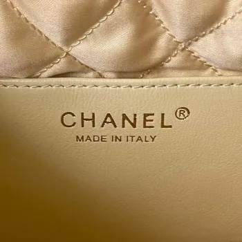 Chanel AS3980 22 Mini kabelka z lesklé telecí kůže a zlatohnědého kovu Žlutá